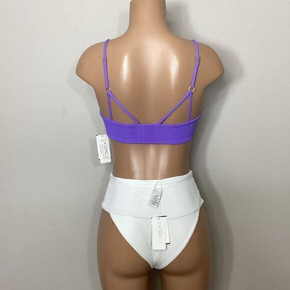 New. La Siren top and Desi bottom bikini. Retails $198. S/XS - Picture 4 of 15